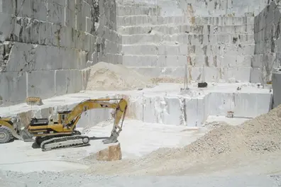 Massive granite rock collapse kills eight workers at Bengaluru quarry
