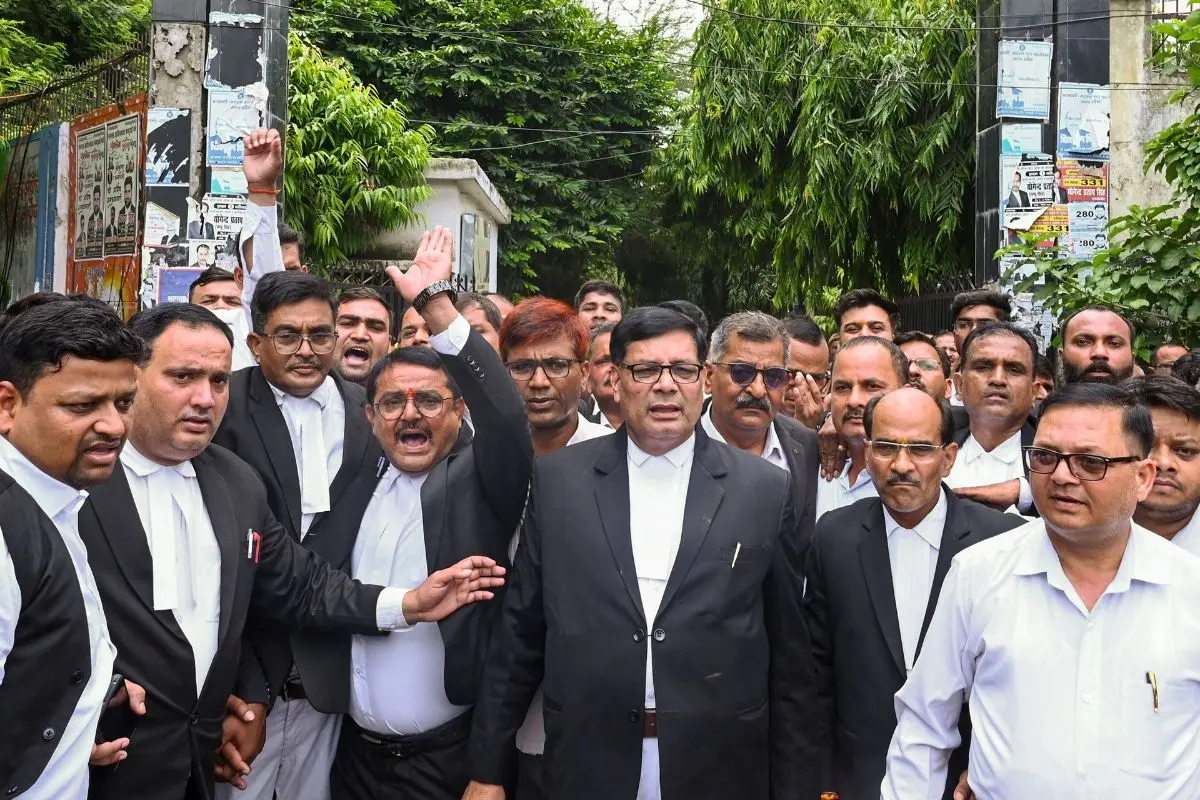 Faizabad Bar Association members submit a complaint at Ram Janmabhoomi Police Station in Ayodhya, seeking an FIR against Champat Rai and others over alleged Ram Temple donation fund embezzlement. (PTI Photo)