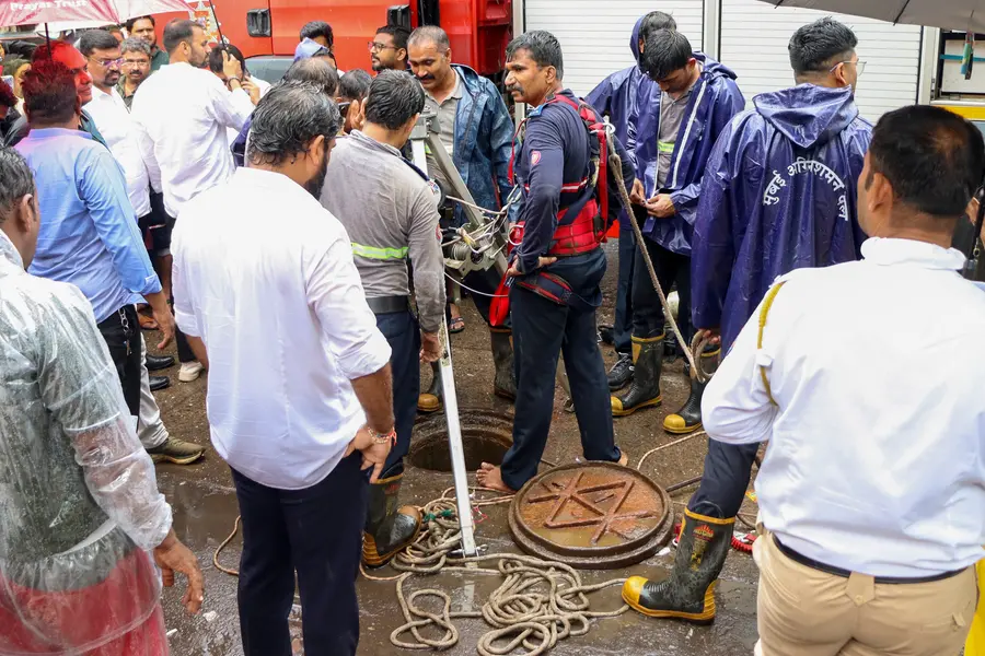 manhole accident