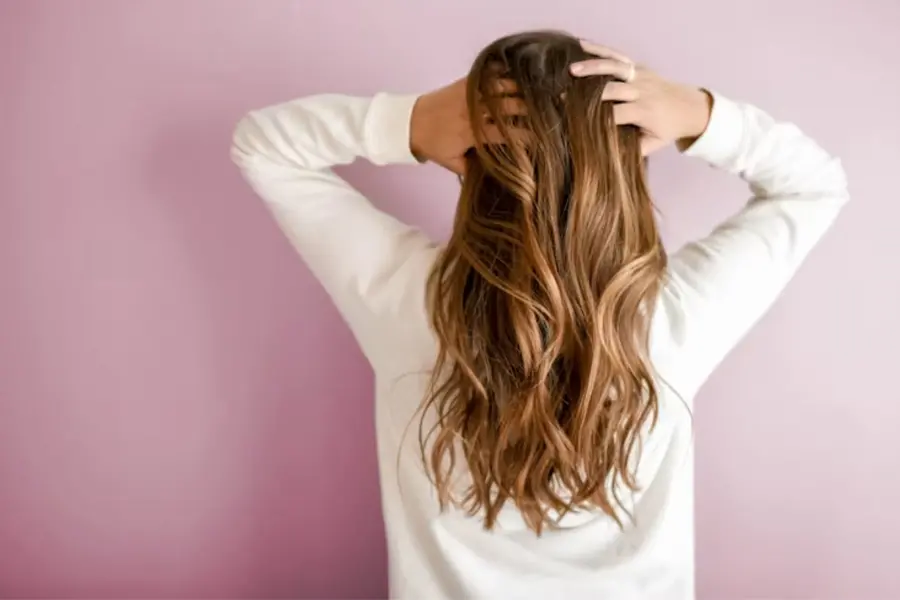 9 easy ways to control frizzy hair this monsoon season