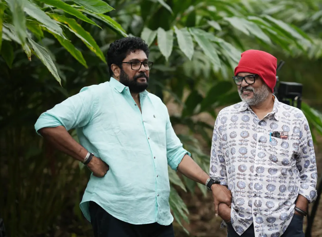 ഷാജി കൈലാസും എ.കെ. സാജനും