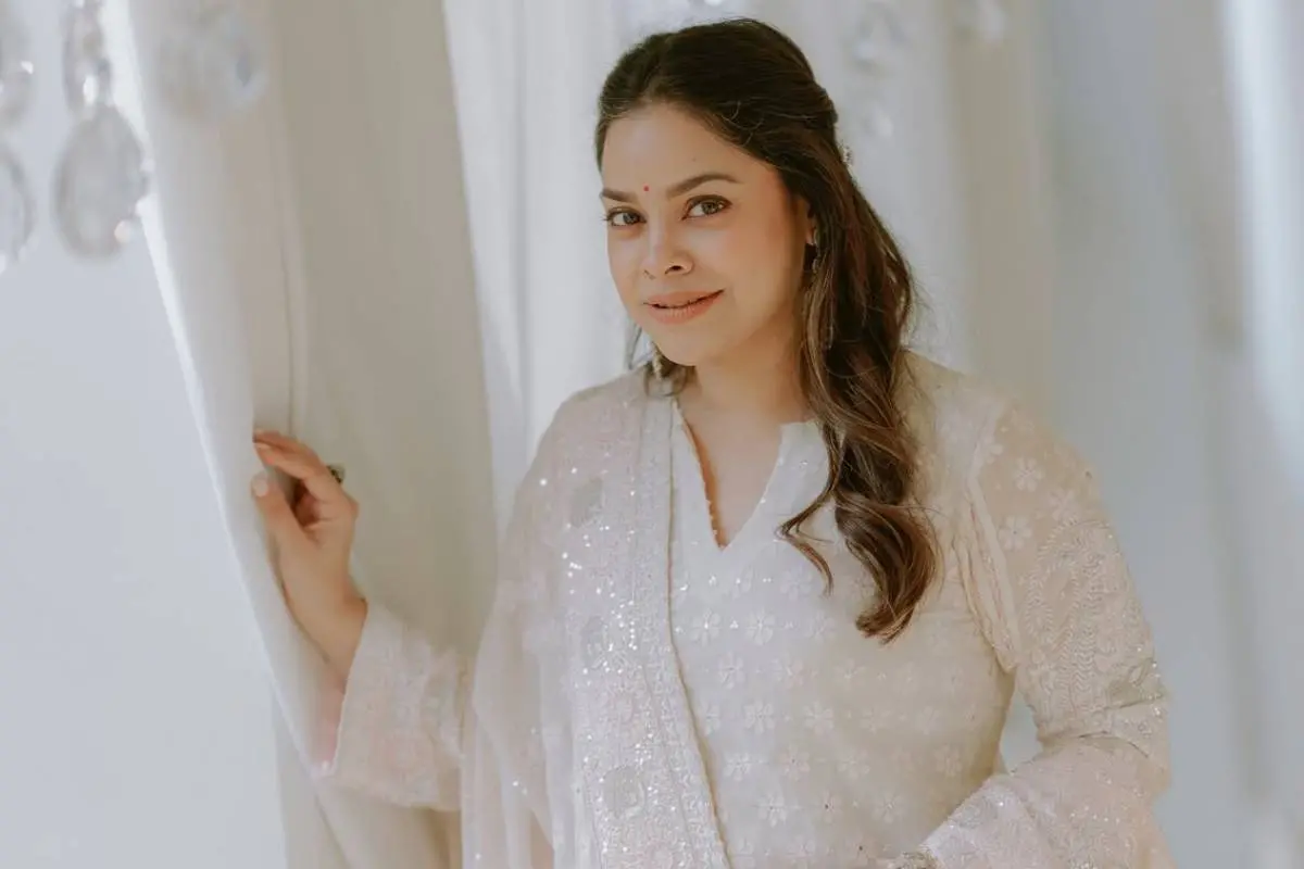 സുമോണ ചക്രവർത്തി