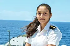 കപ്പൽത്തട്ടിൽ നിന്ന് യുദ്ധത്തിന് സാക്ഷിയായി ഹിഫ; ഹോർമുസിനടുത്ത് കുടുങ്ങിക്കിടന്നത് ഒരാഴ്ച