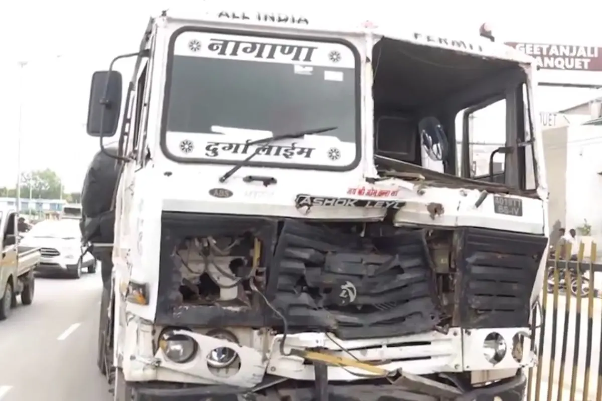 Trailer involved in the fatal Jaipur highway accident