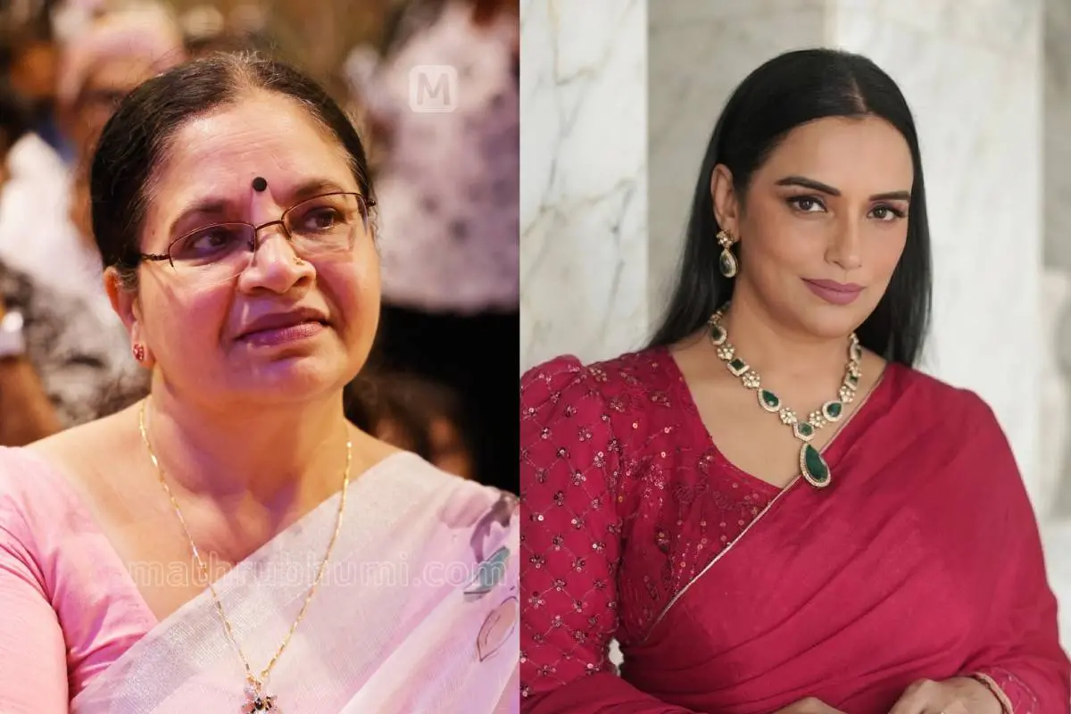 ഭാഗ്യലക്ഷ്മി, ശ്വേതാ മേനോൻ | ഫോട്ടോ: ലതീഷ് പൂവത്തൂർ\മാതൃഭൂമി, Facebook