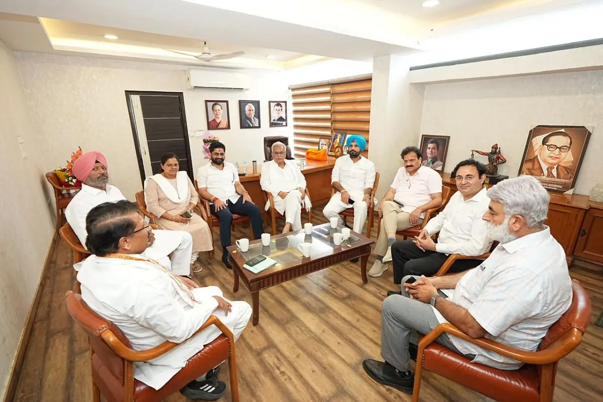 Image: Bhupesh Baghel chairs a meeting of the Punjab Pradesh Congress Committee, which included President Amarinder Singh Raja Warring along with the newly-appointed Working Presidents Rajkumar Verka and Sukhjinder Danny. Photograph: Bhupesh Baghel/X