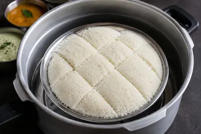 No idli stand, no problem! This simple plate trick is winning the internet