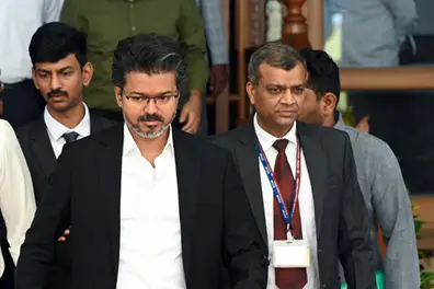CM Vijay arrives in Karur; man breaches barricades and rushes towards convoy | VIDEO
