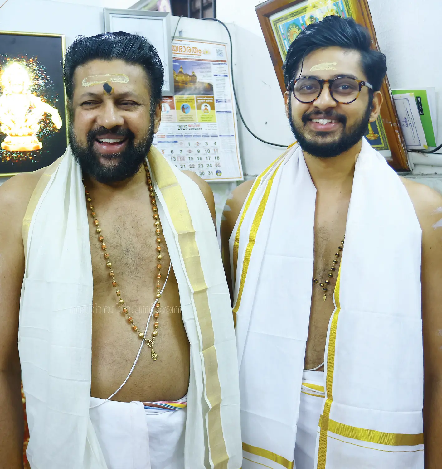 കണ്ഠര് രാജീവര്, മകൻ കണ്ഠര് ബ്രഹ്മദത്തൻ | Photo: Mathrubhumi