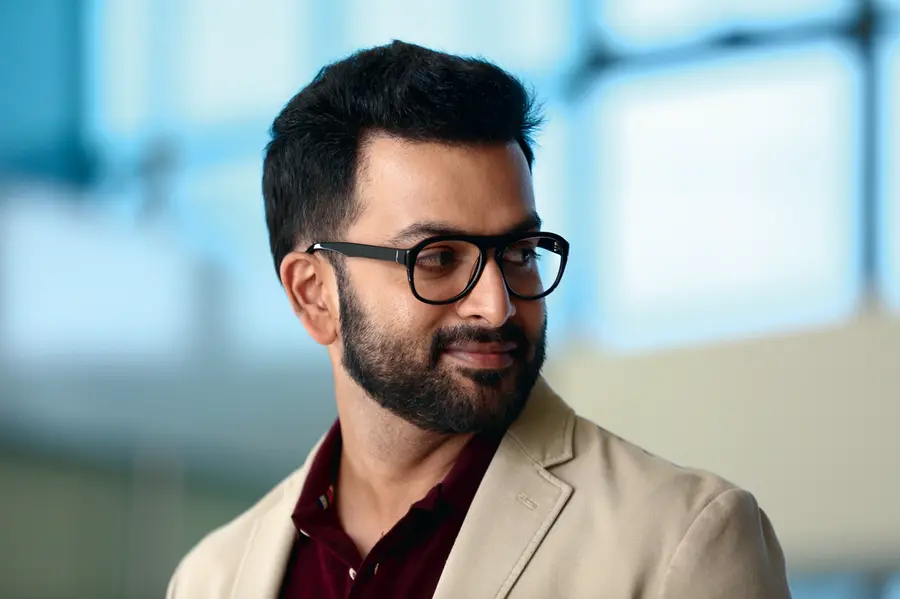 ‘ഇപ്പോഴെന്റെ ഇടതുകാലിൽ മൂന്ന് ടൈറ്റാനിയം സ്ക്രൂകളുണ്ട്’, സ്റ്റണ്ട് ചെയ്യാഞ്ഞതിനെപ്പറ്റി നടൻ