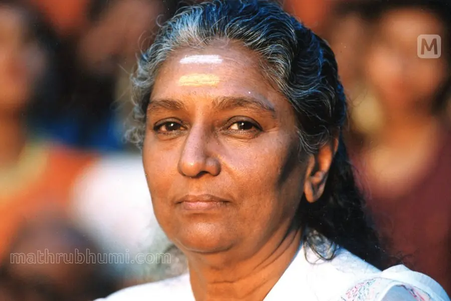 ഇത്രയും വസന്തവും പഞ്ചമിയുമുണ്ടോ ഭൂമിയിൽ...; എസ്. ജാനകി എന്ന സ്വരദേവതയ്ക്ക് നന്ദി