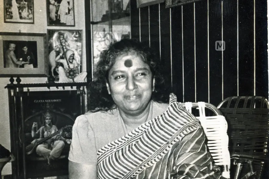 'ഇരുൾ മൂടുകയോ എൻ വാഴ്വിൽ..'; പകരക്കാരിയായി എത്തി തെക്കിന്റെ വാനമ്പാടിയായി; ഒടുവിൽ ആ ശലഭനാദം നിലച്ചു
