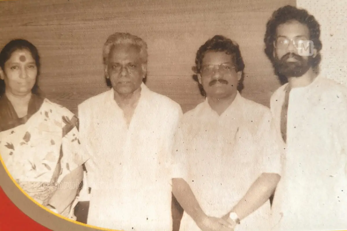ചെന്നൈ കോദണ്ഡപാണി റെക്കോഡിങ് സ്റ്റുഡിയോയിൽ എസ്. ജാനകി, ജി. ദേവരാജൻ, പന്തളം സുധാകരൻ, അമ്പിളി എന്നിവർ | Photo: Mathrubhumi