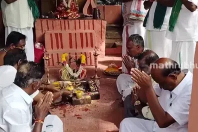 Mullaperiyar remains shut; Tamil Nadu farmers perform special puja for rain in Kerala | WATCH