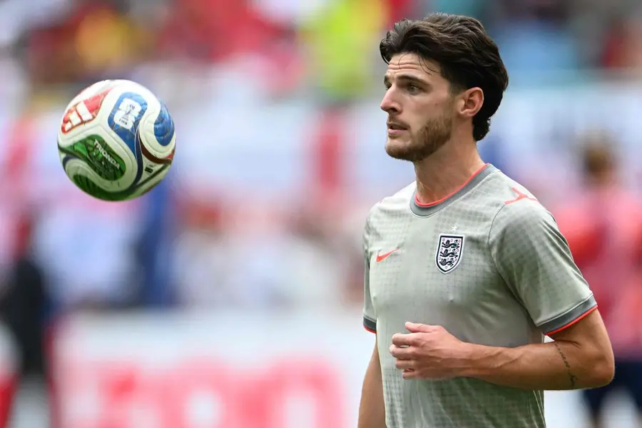 England's midfielder #04 Declan Rice