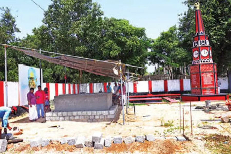 വലിയചുടുകാട്ടിലുയരുന്നു, വി.എസിനു മാത്രമായൊരു സ്മാരകം