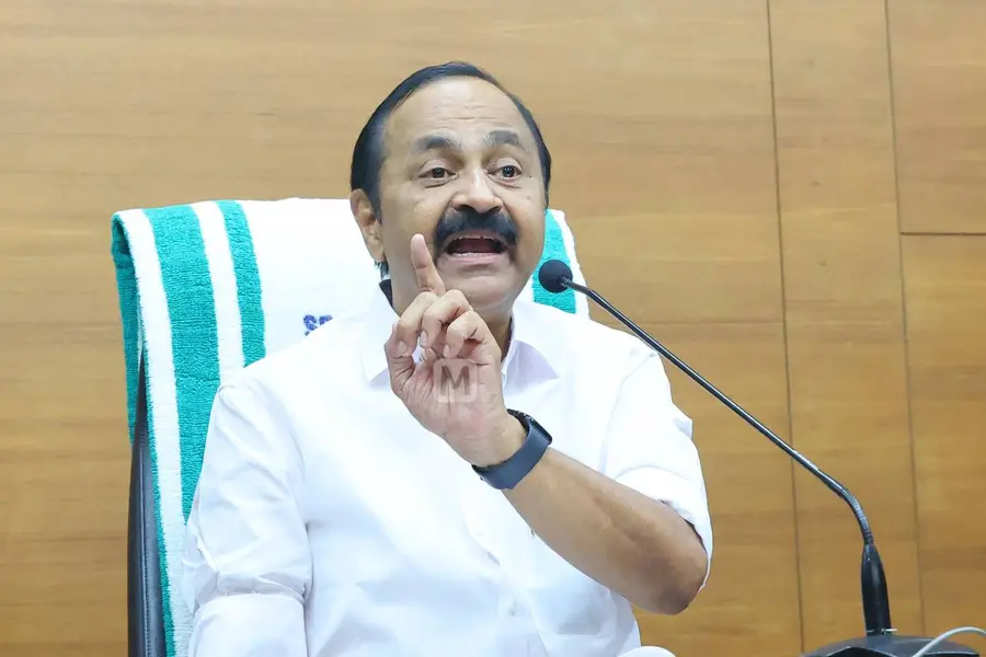 ‘കെ-റെയിലിൽ പറ്റിയ അബദ്ധം ആവർത്തിക്കരുത്; സമിതി റിപ്പോർട്ട് പഠിച്ചശേഷം അതിവേഗ റെയിലിൽ തീരുമാനം’