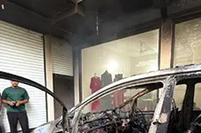 കാർ കത്തി നശിച്ചു
