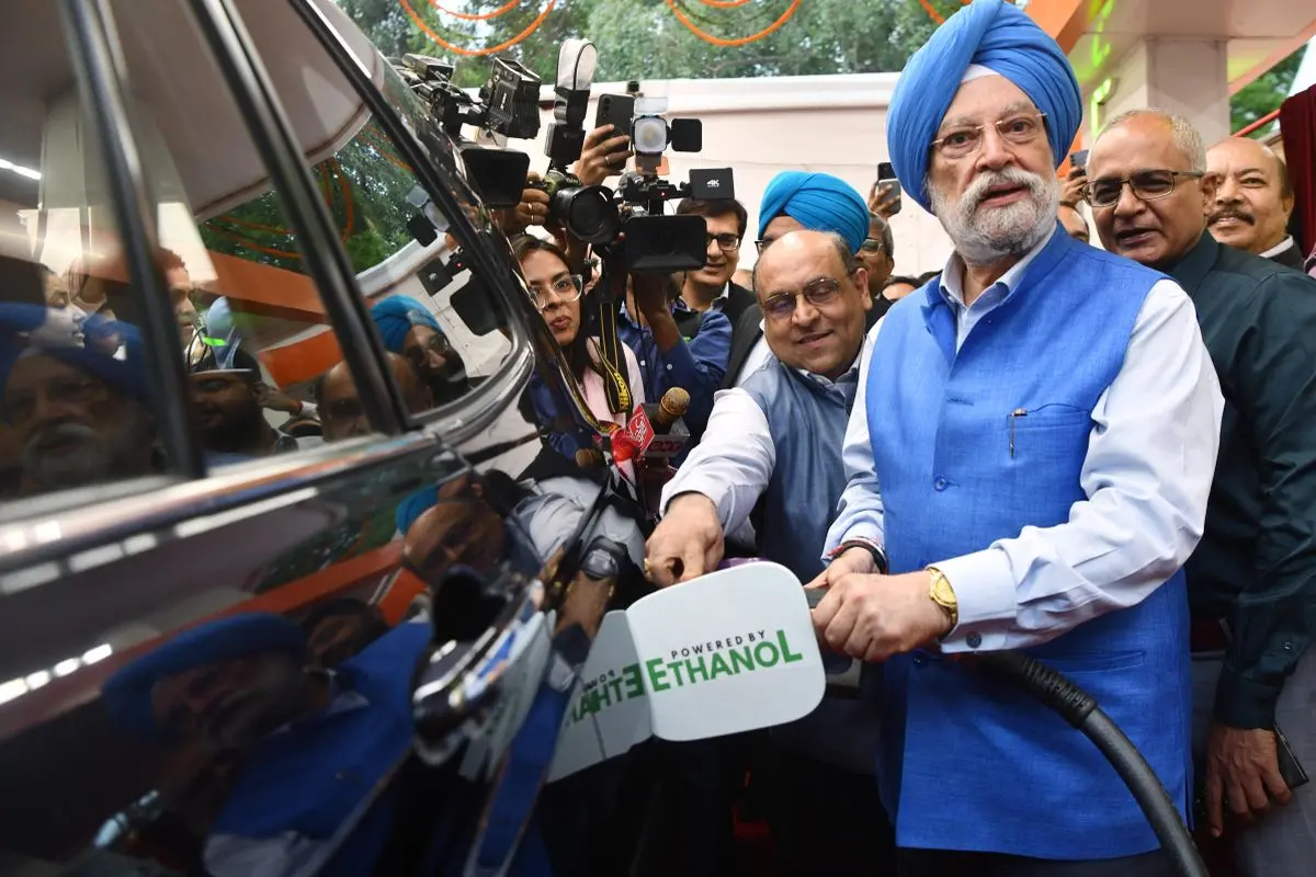 https://img.mathrubhumi.com/view/acePublic/alias/contentid/1sh6lpg745ookkwiefl/0/ethanol-hardeep-jpg.webp?$p=f162f31&f=16:9&w=1080&q=0.8