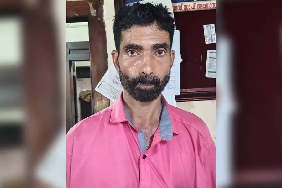 സ്കൂട്ടിയിൽ ഒളിപ്പിച്ച് അനധികൃത വിദേശമദ്യ വിൽപ്പന; ബാലുശ്ശേരിയിൽ ഒരാൾ അറസ്റ്റിൽ