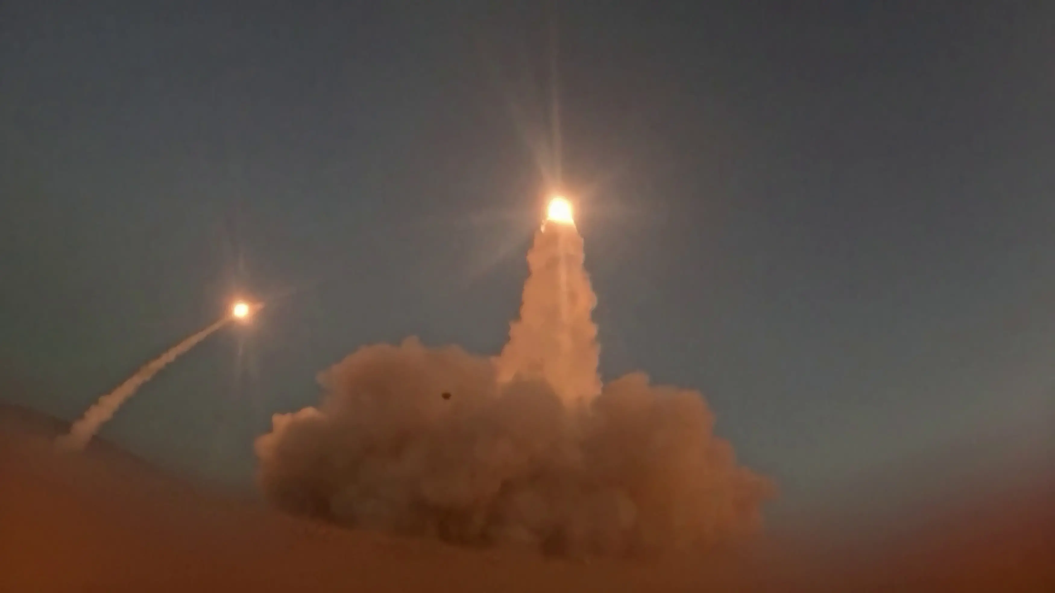 Screen grab from video footage released by Iran's Revolutionary Guards (IRGC)'s Sepah News website on July 14, 2026, allegedly shows missiles being launched from an undisclosed location towards US targets in Bahrain and Kuwait.| Photo: AFP