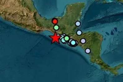 Mexico hit by massive 7.4 earthquake, tsunami warning triggers coastal alert | VIDEOS