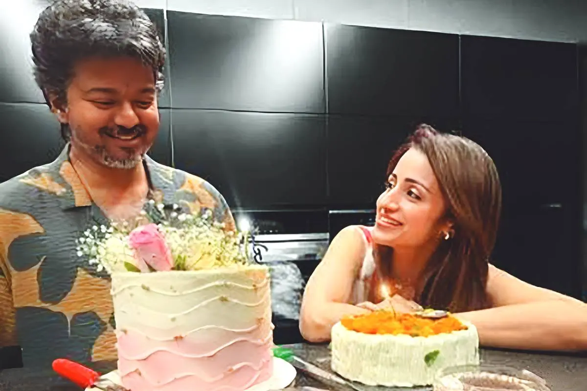 വിജയ്യുടെ പിറന്നാൾദിനത്തിൽ തൃഷ സാമൂഹികമാധ്യമത്തിൽപങ്കുവെച്ച ചിത്രം.