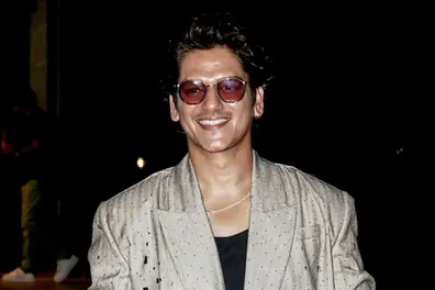 Vijay Varma targets Dharmendra Pradhan, Gajendra Chauhan with 'Do bhai dono tabahi' jab