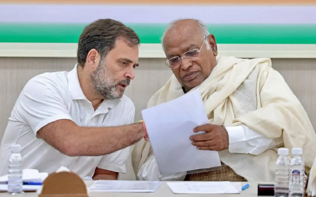 രാഹുല് ഗാന്ധിയും മല്ലികാര്ജുന് ഖാര്ഗെയും | Photo: ANI