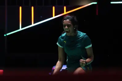 PV Sindhu claims maiden Japan Open title; stuns Yamaguchi 21-17, 21-17