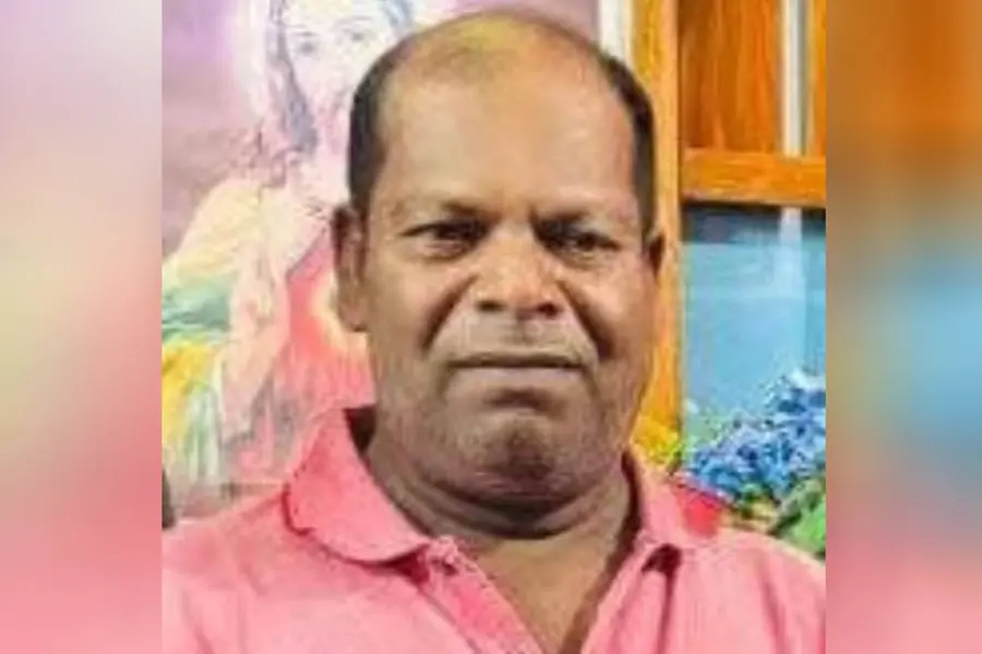 വള്ളം തിരയിൽപ്പെട്ട് മറിഞ്ഞ് മത്സ്യത്തൊഴിലാളിക്ക് ദാരുണാന്ത്യം; നാലുപേർ നീന്തി രക്ഷപ്പെട്ടു