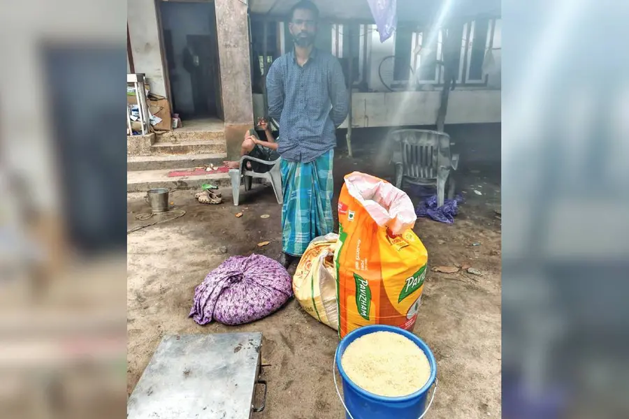 മോഷ്ടിച്ചത് സ്കൂൾപാചകപ്പുരയിലെ കറിക്കത്തി മുതൽ കഞ്ഞിക്കലം വരെ, 250 കിലോ അരിയും കടത്തി; പ്രതി പിടിയിൽ