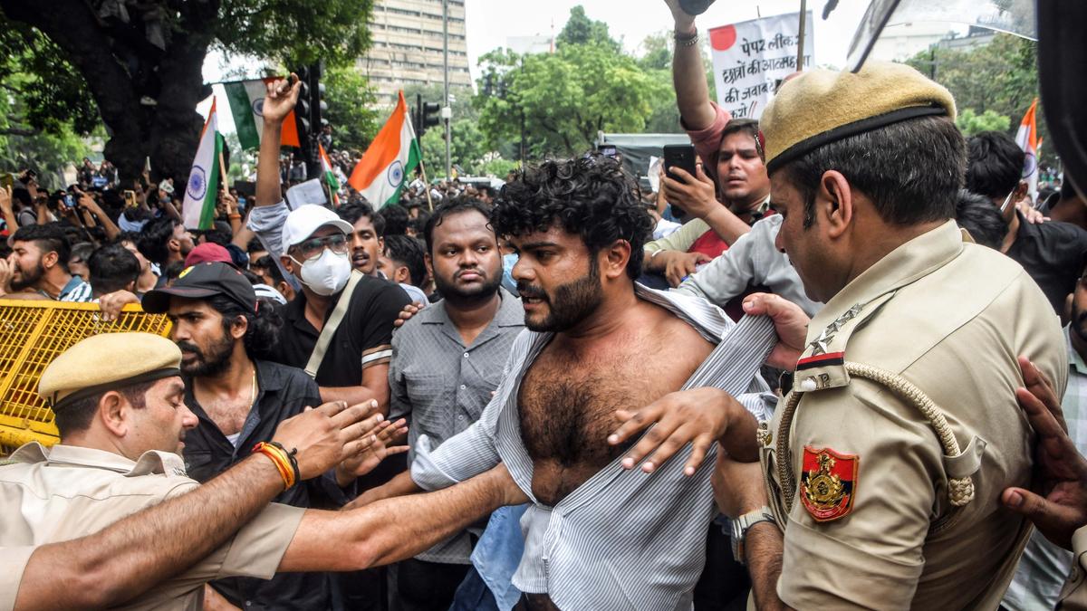 Delhi CJP protest: Why are students protesting at Jantar Mantar? Parliament march, tear gas, JP Nadda talks explained | Mathrubhumi English