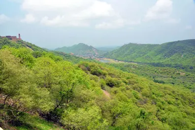 Supreme Court panel invites public suggestions on Aravalli Hills and Ranges