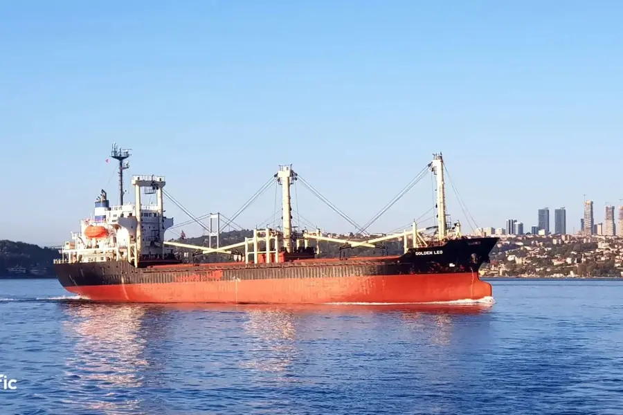 MV Golden Leo
