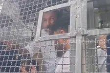 ‘ഡൽഹി പോലീസ് ക്രൂരമായി കൈയ്യേറ്റംചെയ്തു’; മന്ത്രി വിഷ്ണുനാഥും എംപിമാരും ഉൾപ്പെടെ കസ്റ്റഡിയിൽ