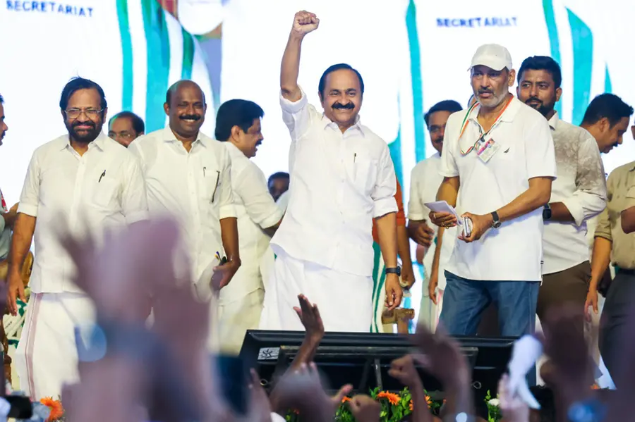 A faltering government, a floundering opposition