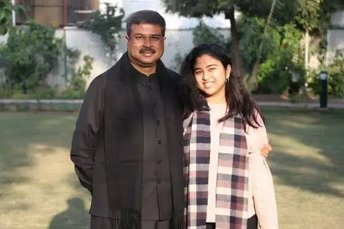 Who is Naimisha Pradhan? Education Minister's daughter leaves Instagram  after troll campaign | Mathrubhumi English