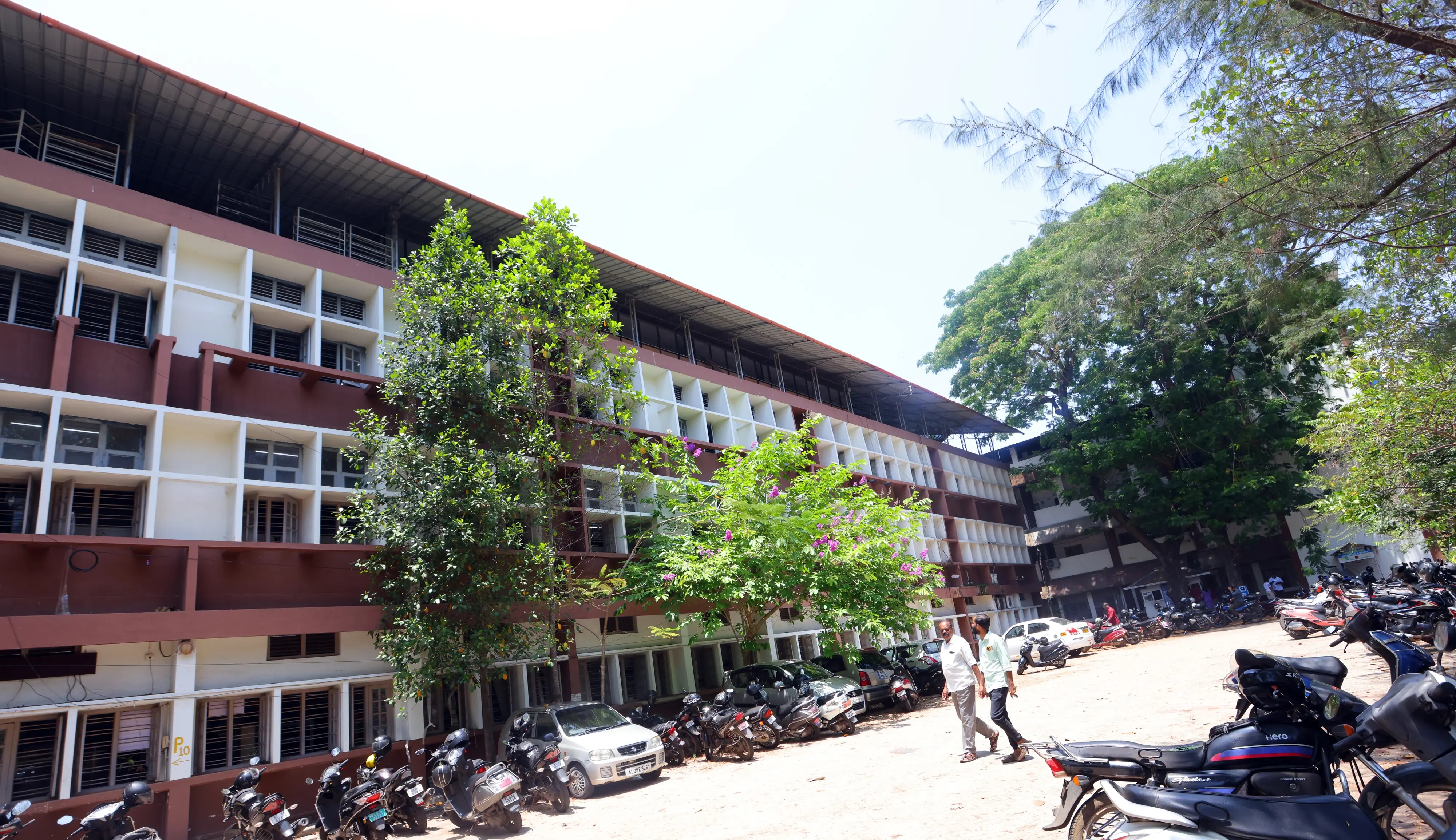 ആലപ്പുഴ കളക്ടറേറ്റ് |ഫോട്ടോ:മാതൃഭൂമി