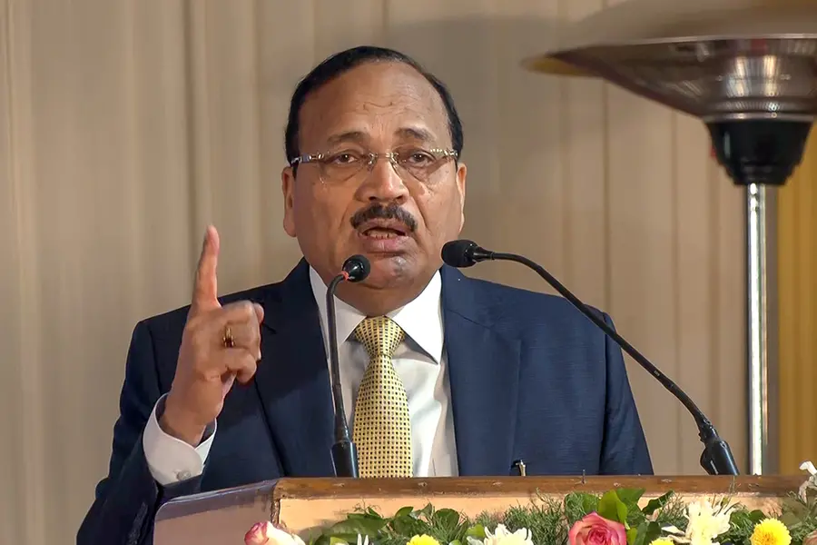 സിജെപി പ്രതിഷേധം; ഉച്ചയ്ക്ക് മുമ്പ് മെട്രോ തുറക്കണം, ഇല്ലെങ്കിൽ ഇടപെടുമെന്ന് ചീഫ് ജസ്റ്റിസ്