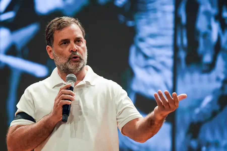 Rahul Gandhi slams Delhi University over student protest advisory