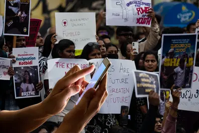 Why Bitchat matters in CJP protests: The app that works without internet
