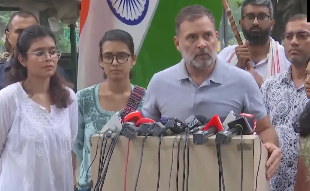 Rahul Gandhi meets reporters along with students injured during CJP protest in Delhi