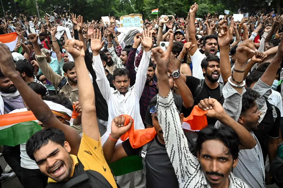 ‘ഇന്ത്യൻ യുവത്വത്തിന് ബിഗ് സല്യൂട്ട്’; ധർമേന്ദ്ര പ്രധാൻ്റെ രാജിയിൽ പ്രതികരിച്ച് രാഷ്ട്രീയ നേതാക്കൾ