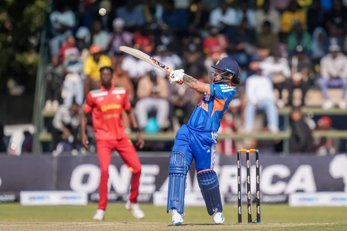 ബാറ്റിങ്ങിനിടെ ഇഷാന്‍ കിഷന്‍ | Photo: BCCI
