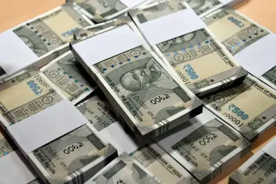 Good news for travellers: Nepal allows ₹200, ₹500 Indian notes again