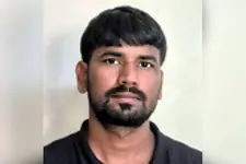 36 കുപ്പി പുതുച്ചേരി മദ്യവുമായി ഐസക് ന്യൂട്ടൻ പിടിയിൽ; വലിയ സംഘത്തിലെ പ്രധാന കണ്ണി