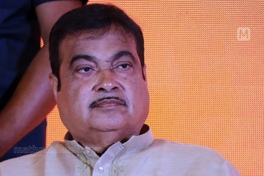‘ഇ-20 പെട്രോൾ നയത്തിൽ ലാഭമുണ്ടാക്കുന്നു’; വ്യാജ ആരോപണങ്ങൾക്കെതിരേ നിതിൻ ഗഡ്കരി ഹൈക്കോടതിയിൽ