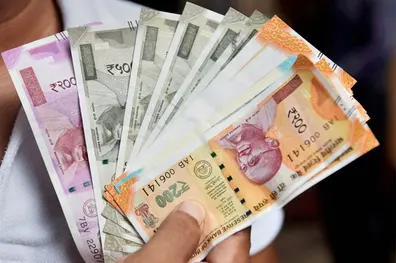 Is plastic money coming? Centre clears ₹10, ₹20 Polymer note trials