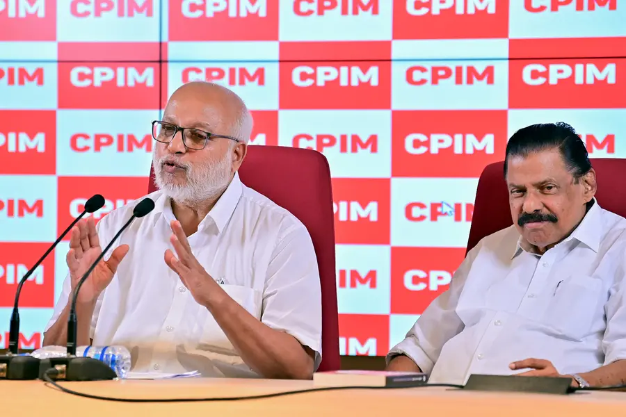 ‘സംസ്ഥാന നേതൃത്വം ഉത്തരവാദിത്വം ജില്ലാകമ്മിറ്റിയുടെ തലയിൽ കെട്ടിവെക്കരുത്, പ്രസംഗം വലിച്ചുനീട്ടരുത്’